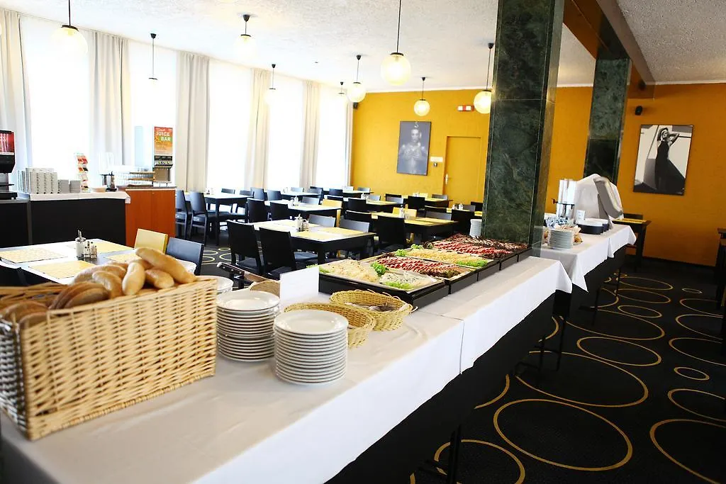 Hotel Golf Prague