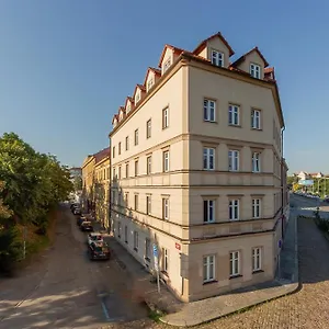 Minimino ** Prag