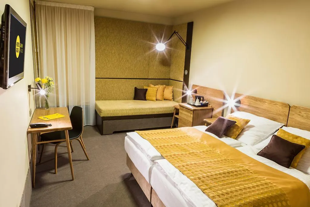 Hotel Golf Prague 4*,  Czech Republic
