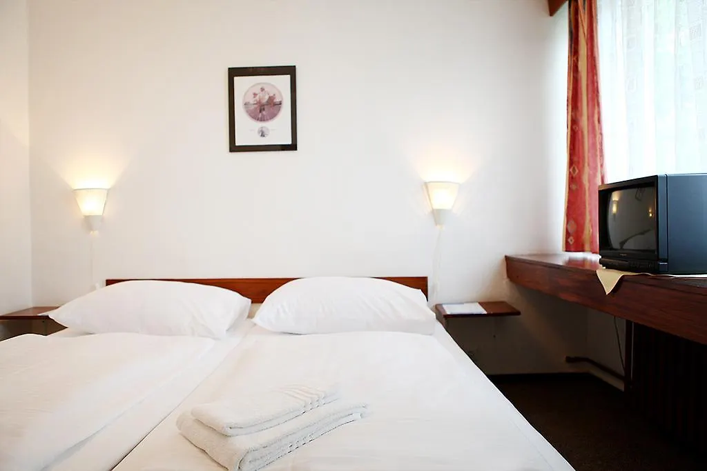 Hotel Golf Prague
